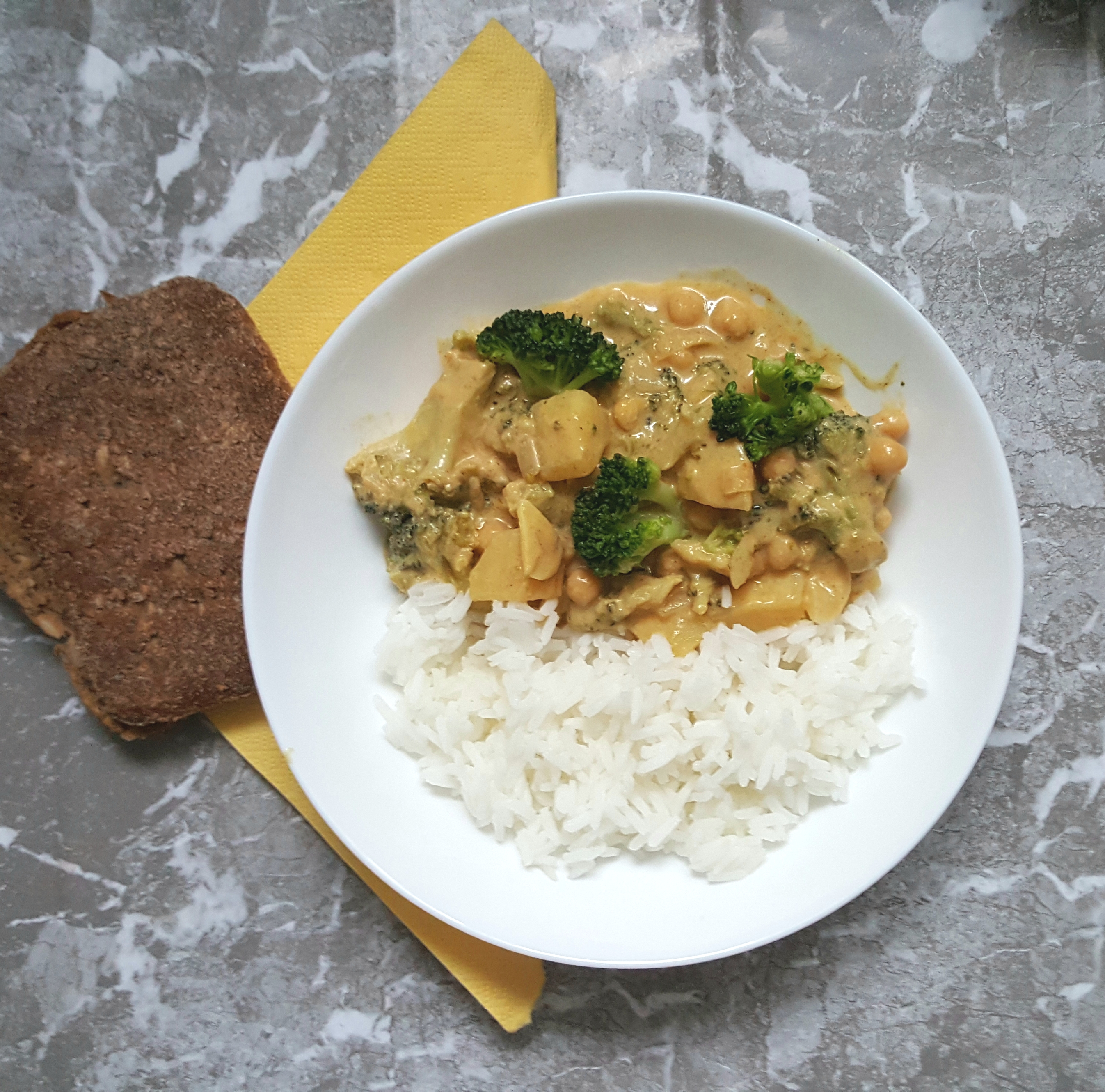 weganskie-curry-z-warzywami